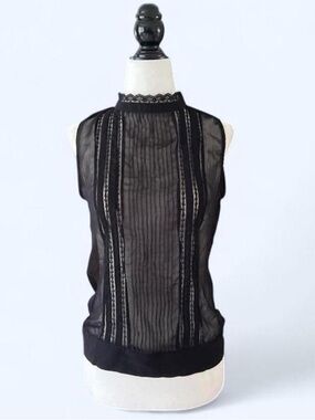 Pena Woman Black Sheer Lace High Neck Sleeveless Top Medium